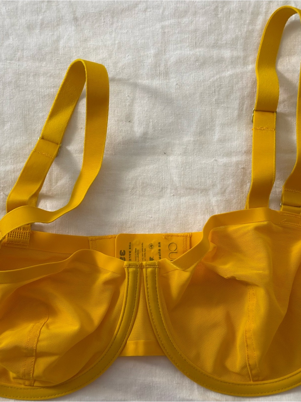 Cuup- The Scoop” in micro Marigold
Size 32F